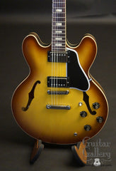 Gibson Mr 335 guitar