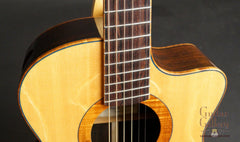 Mustapick guitar with fanned frets