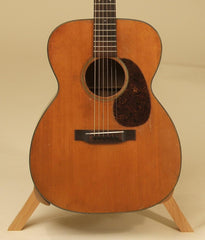 Martin Guitar: Used Mahogany 000-18