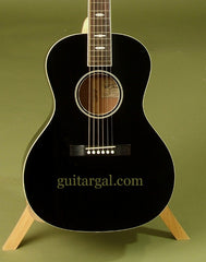 Recording King Guitar: Black Ltd Ed Troubadour