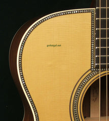Martin Guitar: Madagascar Rosewood Custom Shop OMC