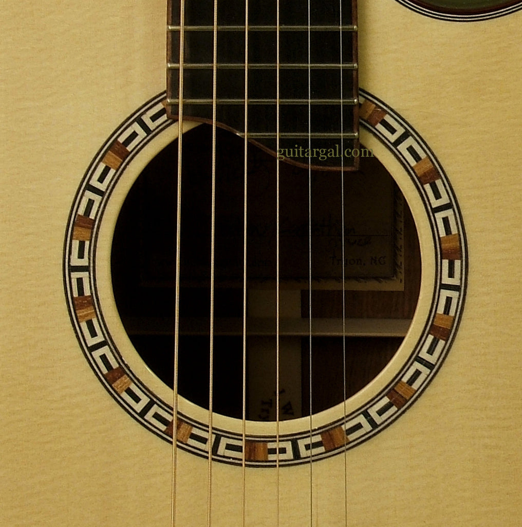 Lichty Guitar: Chechen SJ