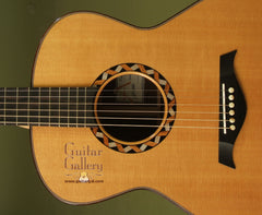 Alberico Guitar: Used Brazilian Rosewood OM