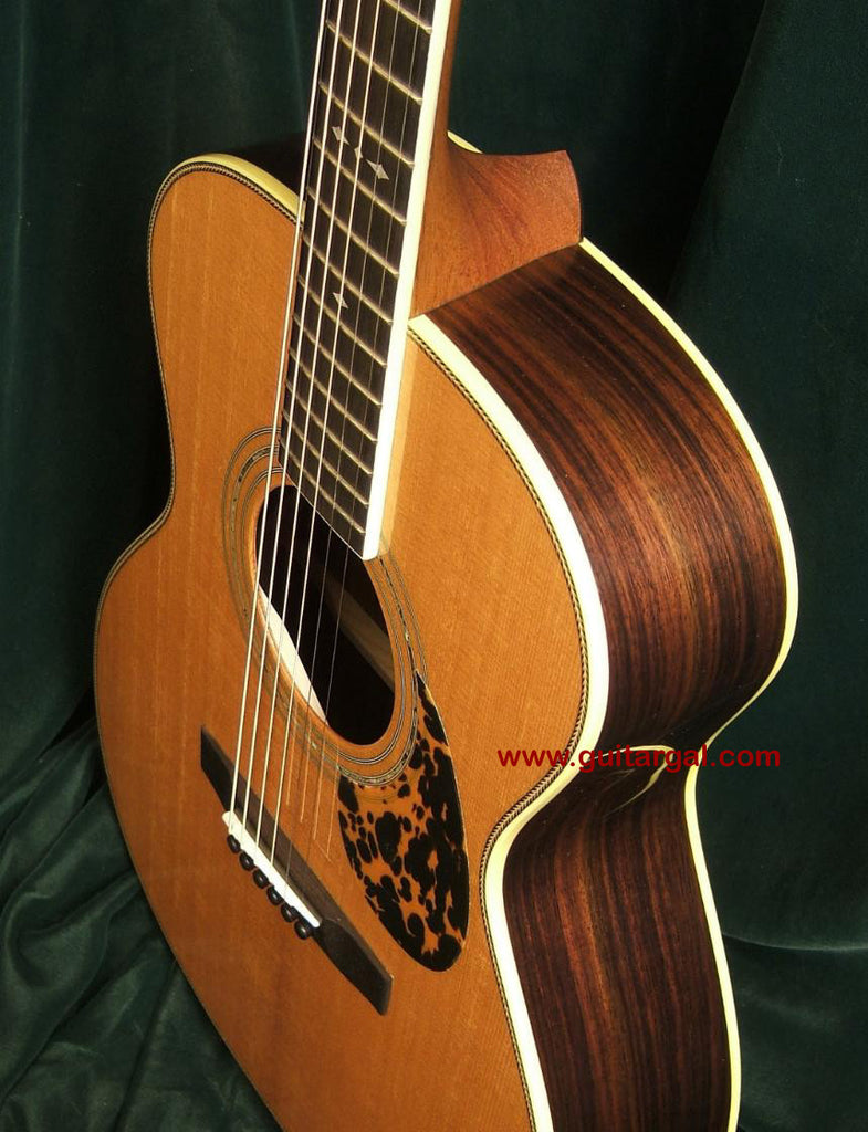 Stonebridge Guitar Aged Spruce Top 34SROM Guitar Gallery