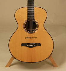 TRAUGOTT Guitar: Used Brazilian Rosewood 000-12