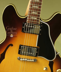 Gibson Guitar: Sunburst ES-335TD