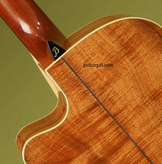 Beneteau Guitar: Used KOA OM cutaway