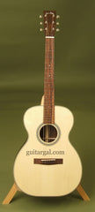 Huss & Dalton Guitar:  Custom T00-14