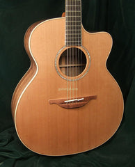 Lowden Guitar: Bastogne Walnut O35c