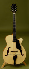 Hewett Guitar: Blonde Archtop