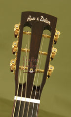 Huss & Dalton 000-SP guitar headstock