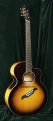 Great Lake Guitar: Vintage Sunburst Fan Fret