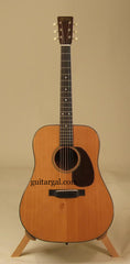 Martin Guitar: Mahogany D-18