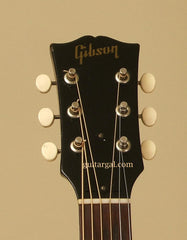 Gibson Guitar: Vintage Sunburst J-45