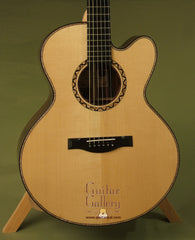 Maingard Guitar: Used Brazilian Rosewood GC Cutaway