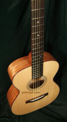 Tony Vines 0-18 Reproduction Guitar