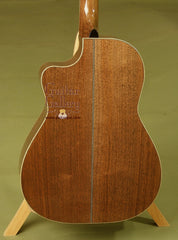 Huss & Dalton Custom CM guitar walnut back