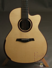 Beneteau Guitar: Used Macassar Ebony M