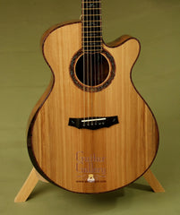 Laurie Williams Guitar: Reserve Ancient Kauri 20th Anniversary Tui