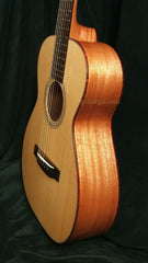 Tony Vines 0-18 Reproduction Guitar