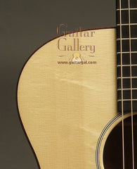 Santa Cruz Guitar: Used Fiddleback Mahogany OM