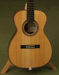 Hoffman Guitar: Used Brazilian Rosewood Custom 00