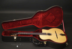 Shelley Park Montmartre guitar inside case