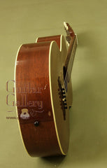 Gibson Guitar: Mahogany Vintage L-0 Peanut