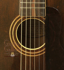 Vintage (1920-1930's) Gibson Guitar: Mahogany L-1 Archtop