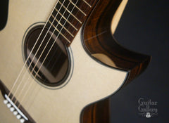 Rasmussen guitar cutaway