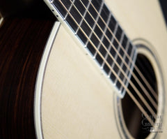 Santa Cruz 000-12 fret guitar detail