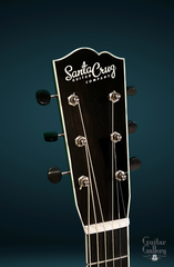 Santa Cruz 1929-00 All Mahogany guitar headstock