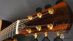 Sobell Guitar: New World Model (2010)