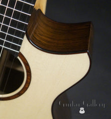 Strahm 00 guitar cutaway