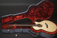 Strahm Eros guitar in Main Stage case