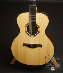 Traugott model R guitar German spruce top