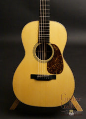 Kim Walker 000-12 guitar